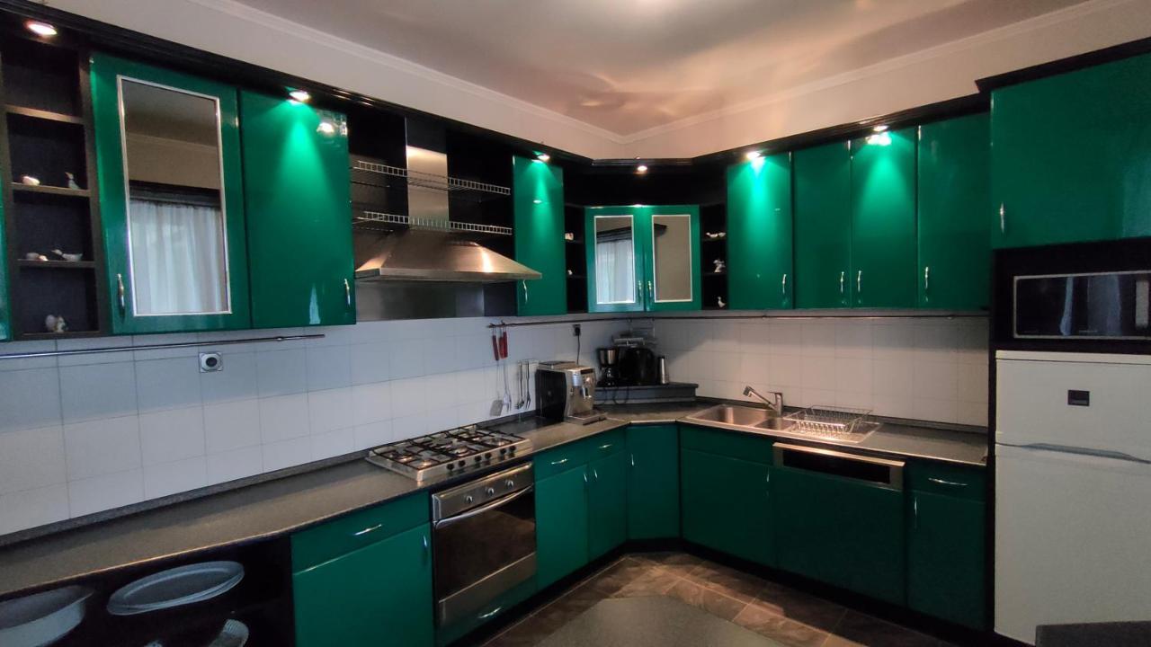 Nikolux Apartman Hajduszoboszlo Bagian luar foto