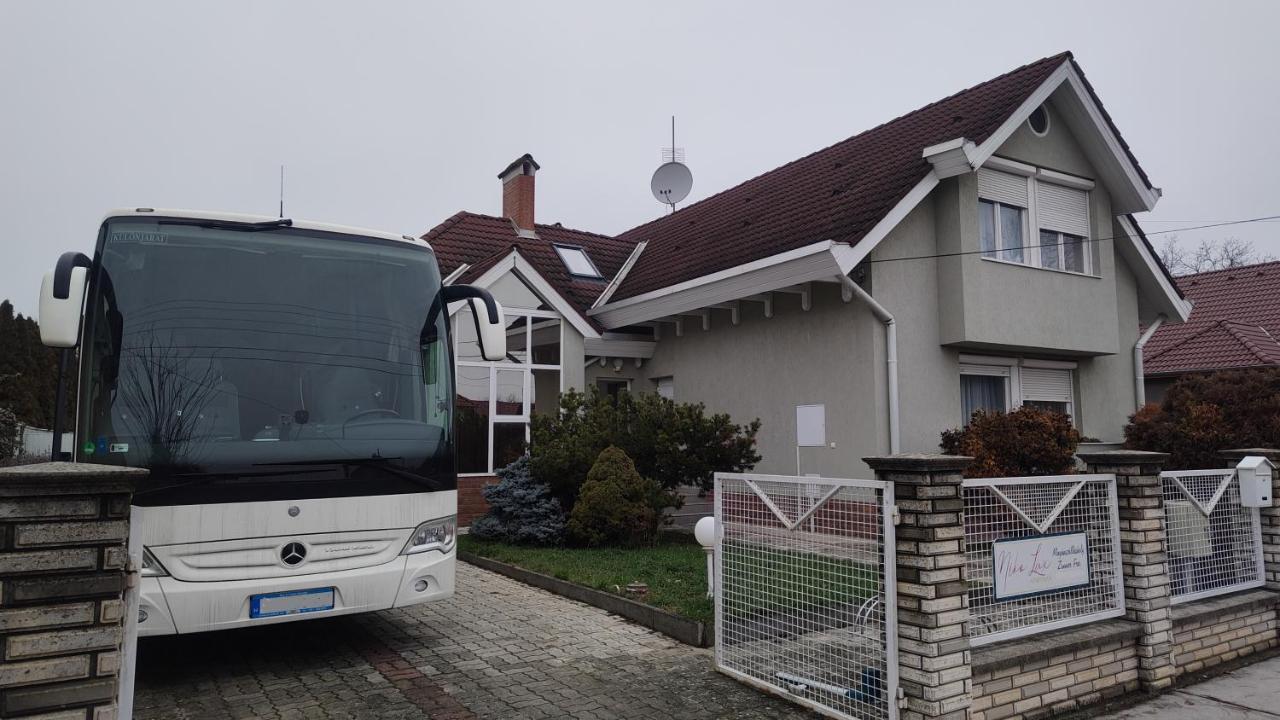 Nikolux Apartman Hajduszoboszlo Bagian luar foto