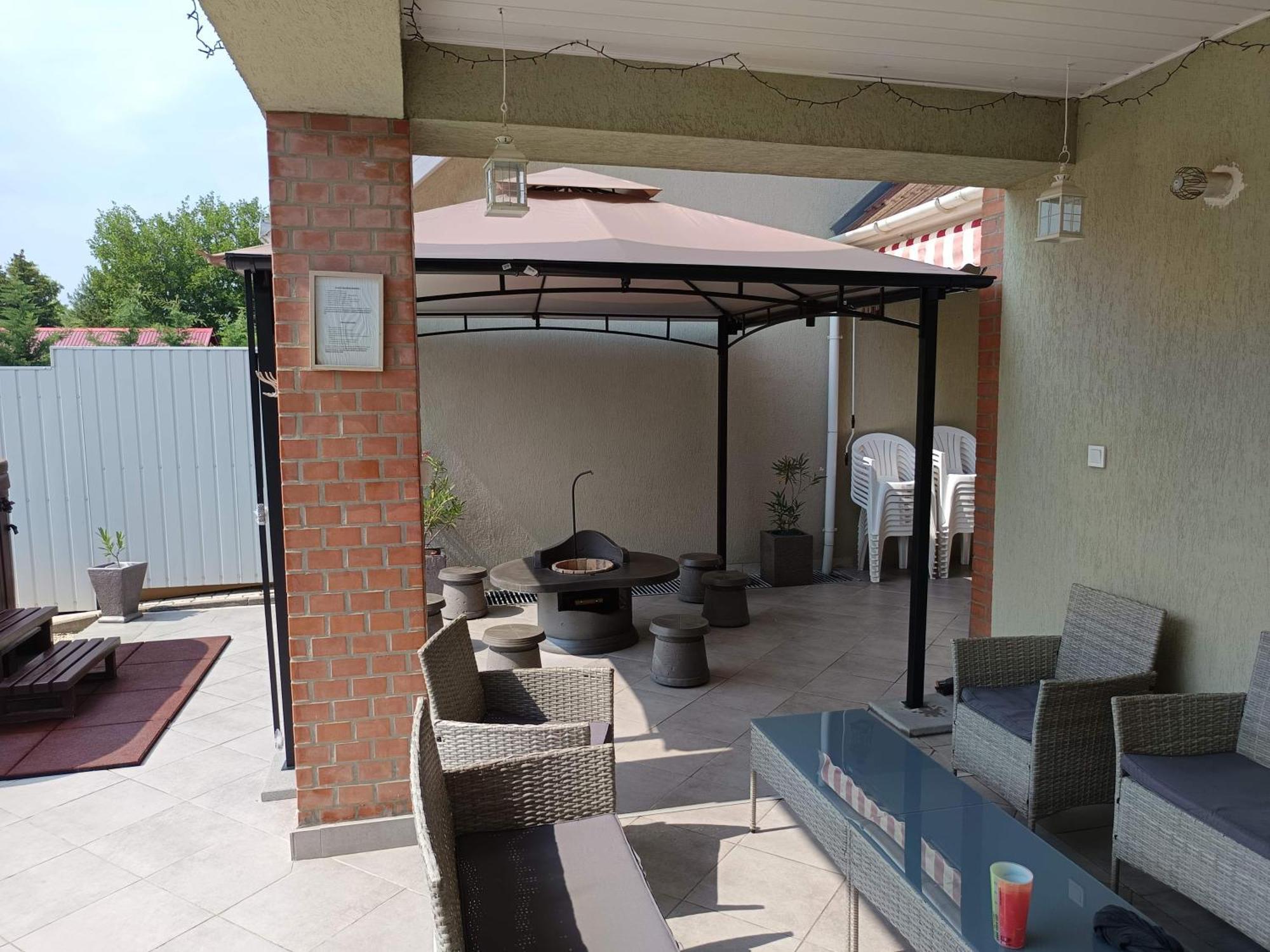 Nikolux Apartman Hajduszoboszlo Bagian luar foto
