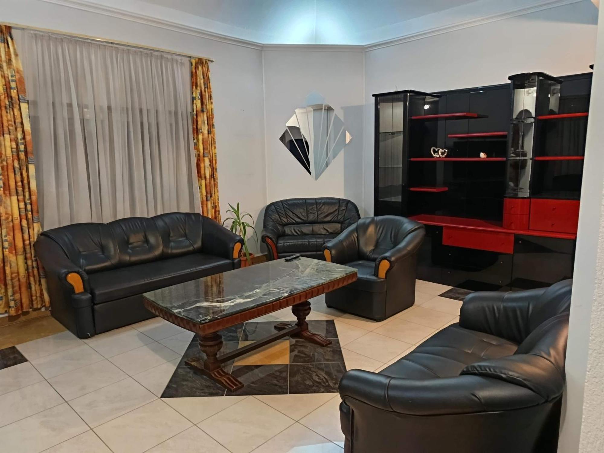 Nikolux Apartman Hajduszoboszlo Bagian luar foto