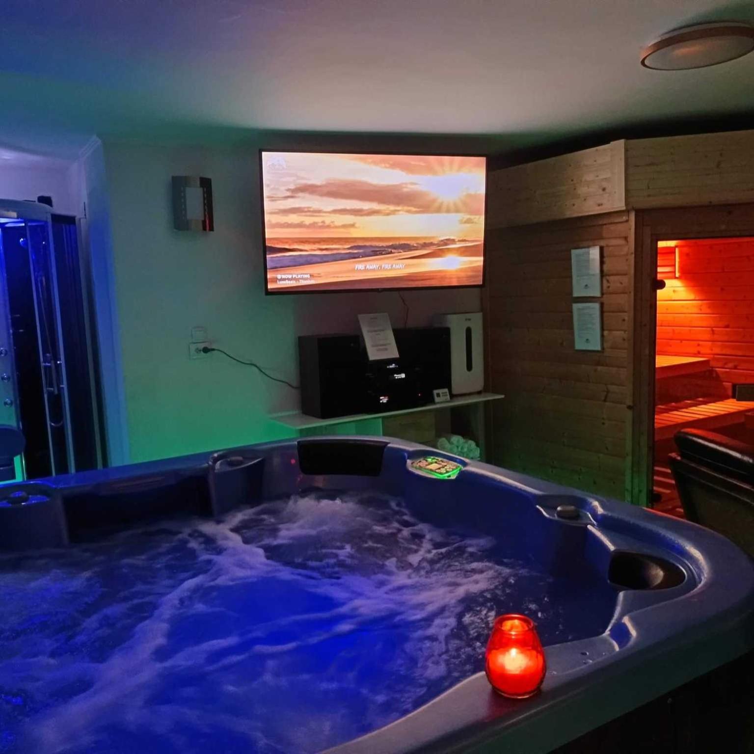 Nikolux Apartman Hajduszoboszlo Bagian luar foto