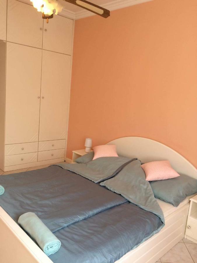 Nikolux Apartman Hajduszoboszlo Bagian luar foto
